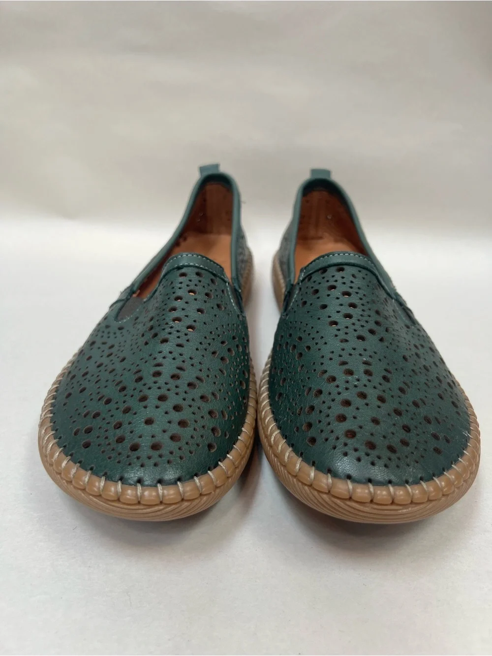 Vaqay Patras Green Leather Loafers Laser Cut Comfort Shoes Womens 42 US 11/12